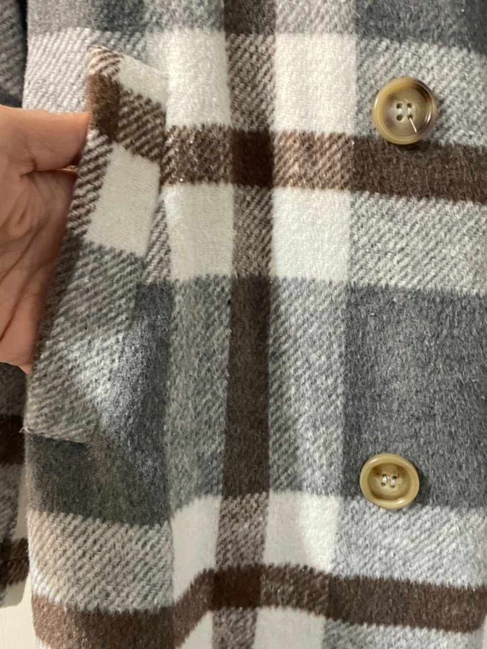 Double Breasted Brown Plaid Coat Size Medium Pockets and kick pleat - Picture 7 of 8